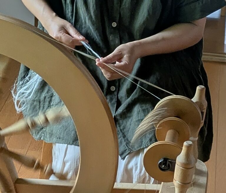 亜麻を紡ぐ 動画